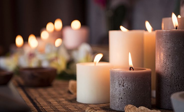 aroma candles to turn bathroom into spa